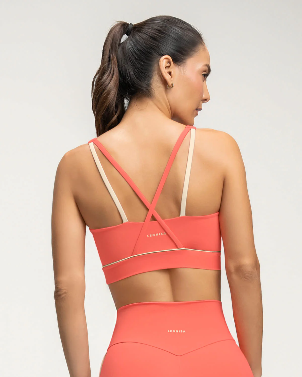 Top deportivo con tirantes dobles en espalda - Imagen 8