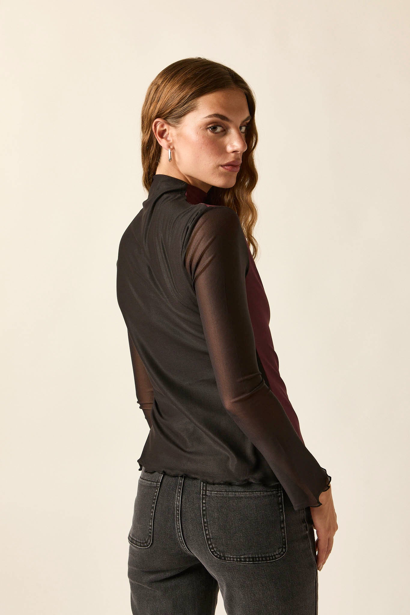 Top tul bicolor berenjena - Imagen 7