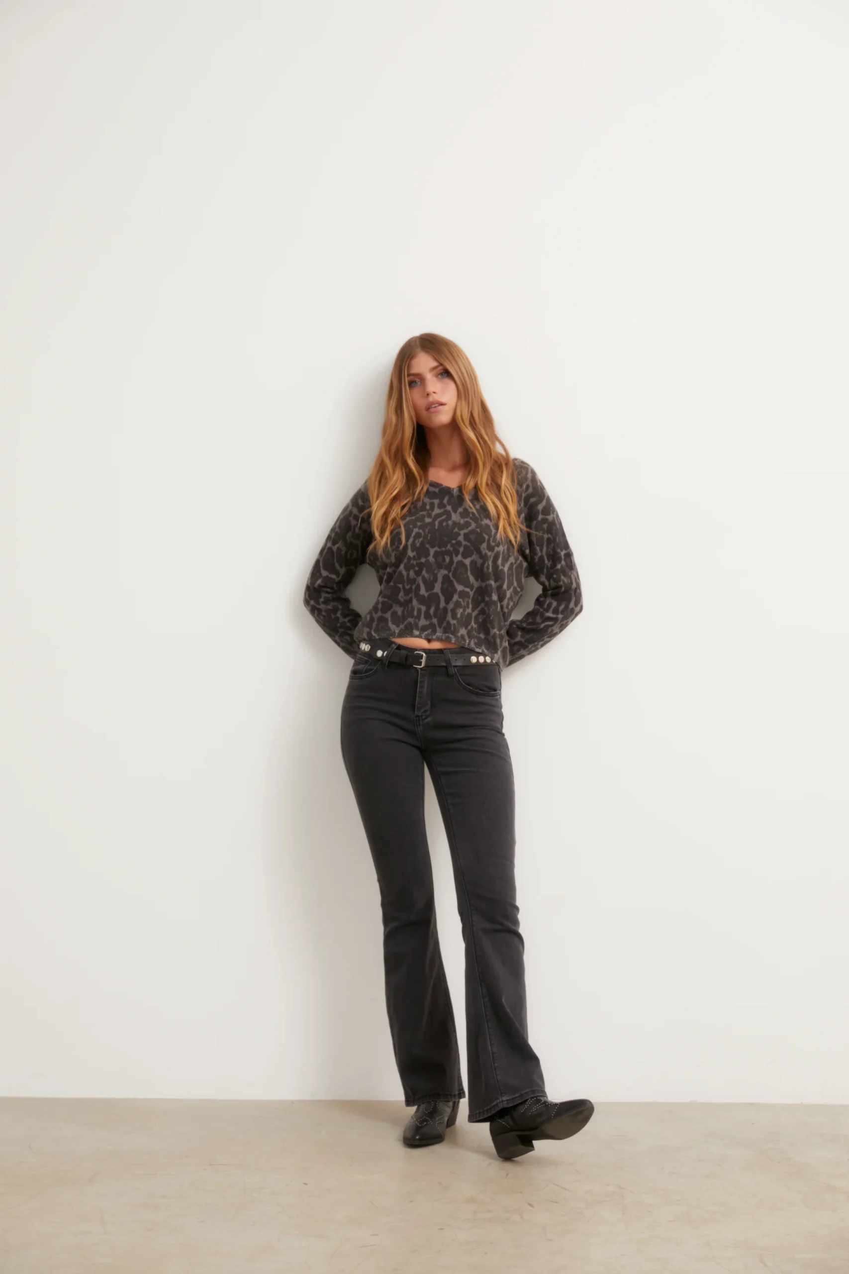 Jersey animal print gris con brillo - Imagen 2