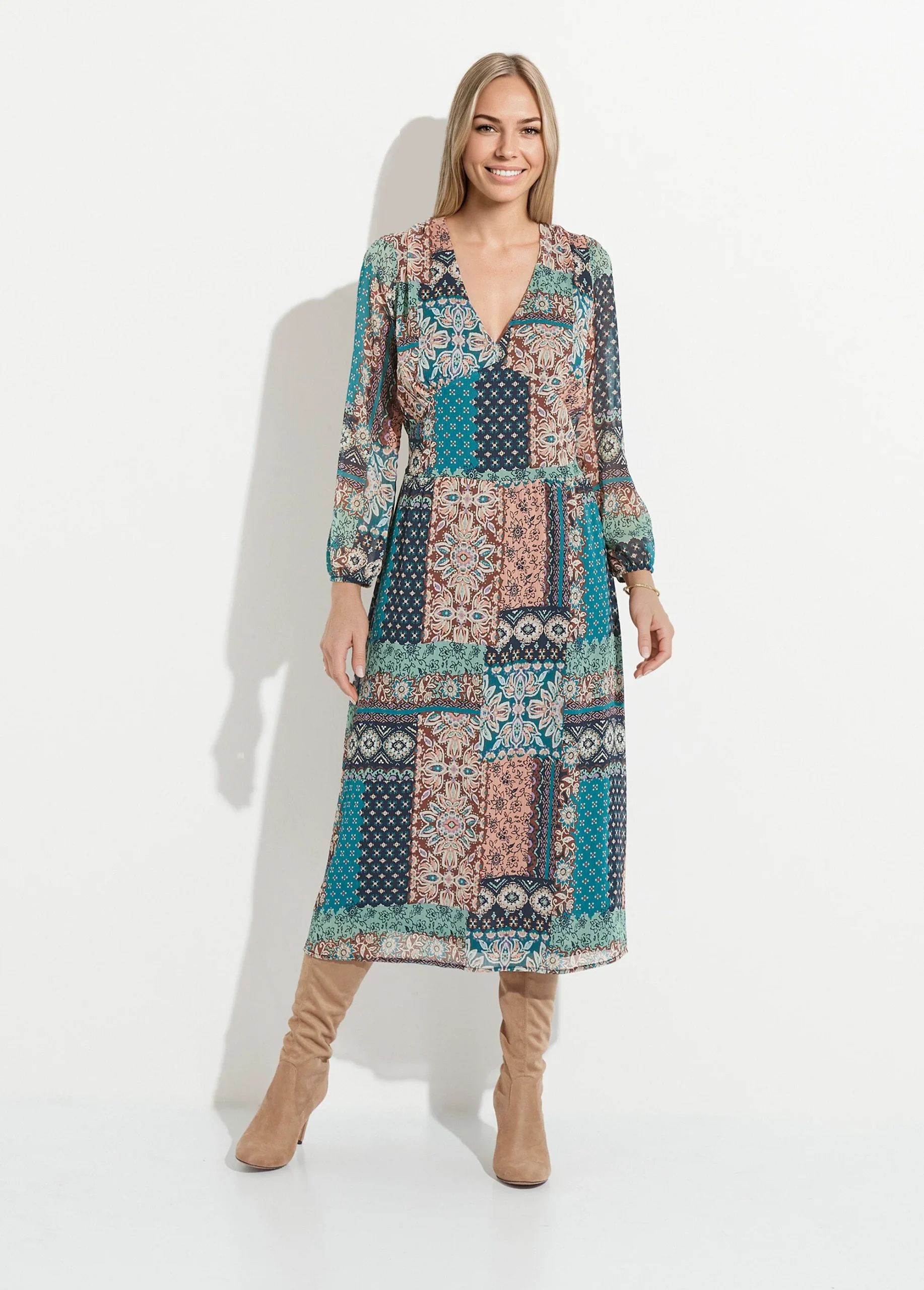 Vestido largo de crepe voile con estampado patchwork